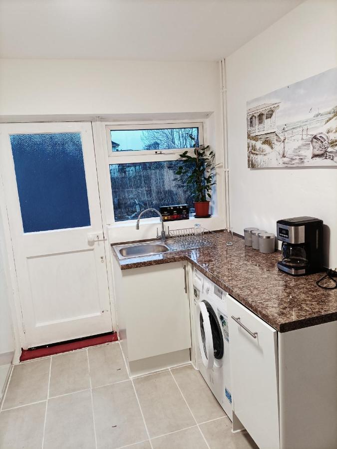 Pace Home Бристол Екстериор снимка